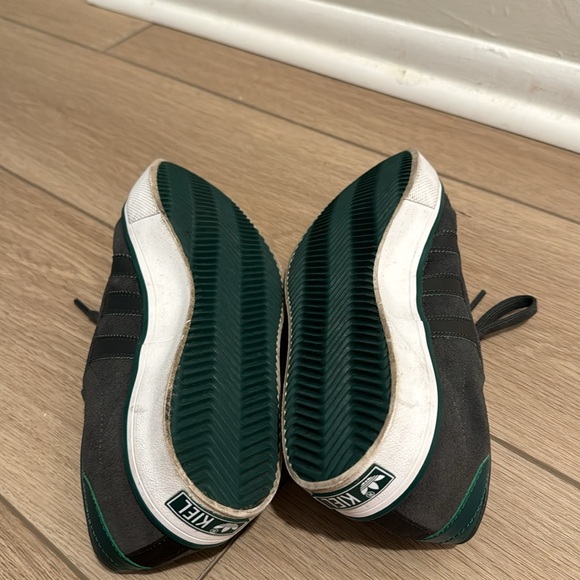 Addidas Kiel Sneakers - Picture 9 of 10
